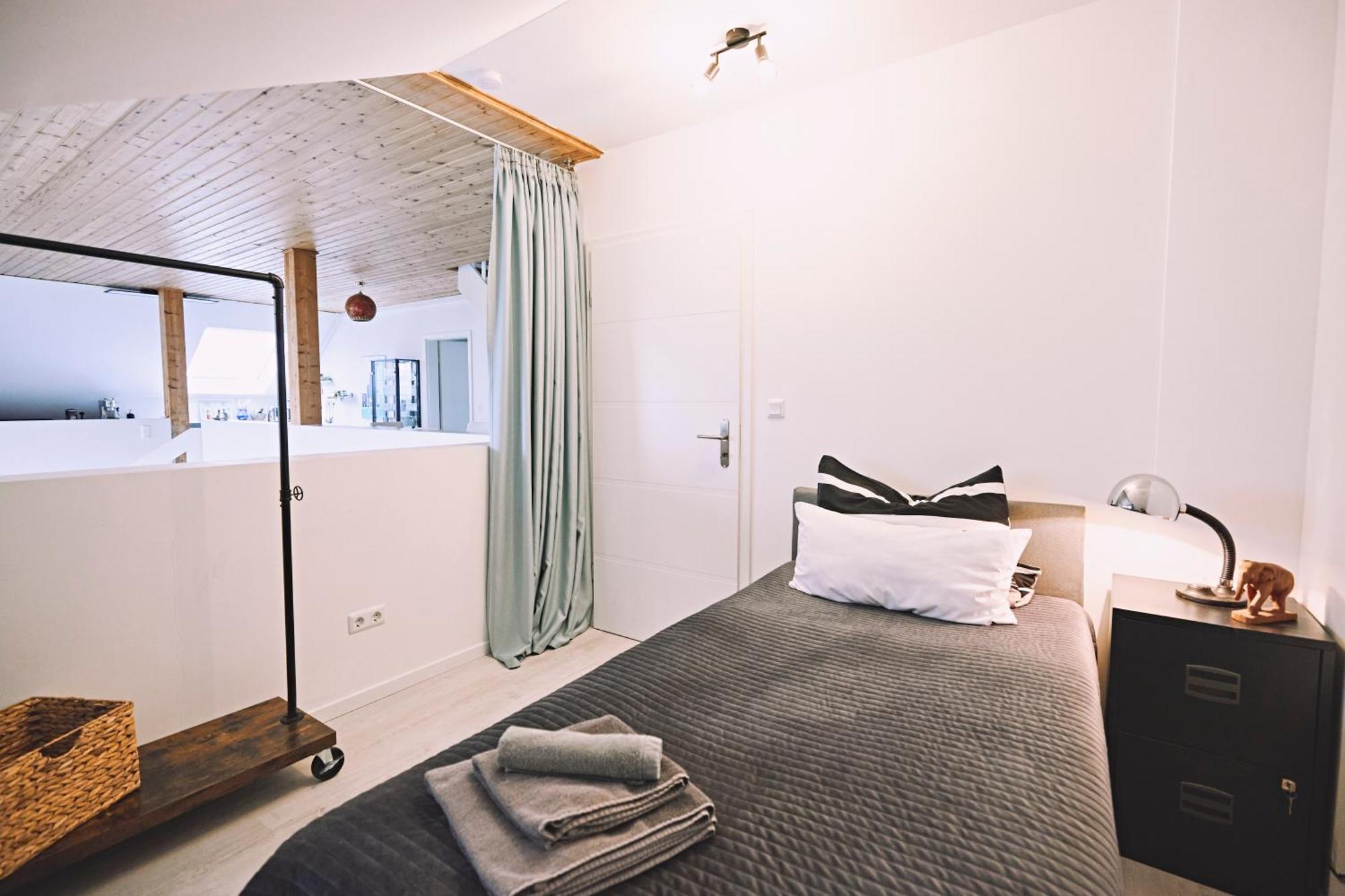 Bildstein'S "Kathmandu" Appartement Langenfeld  Buitenkant foto