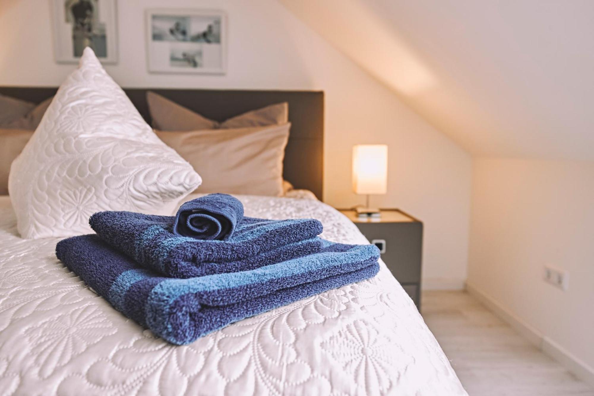 Bildstein'S "Kathmandu" Appartement Langenfeld  Buitenkant foto