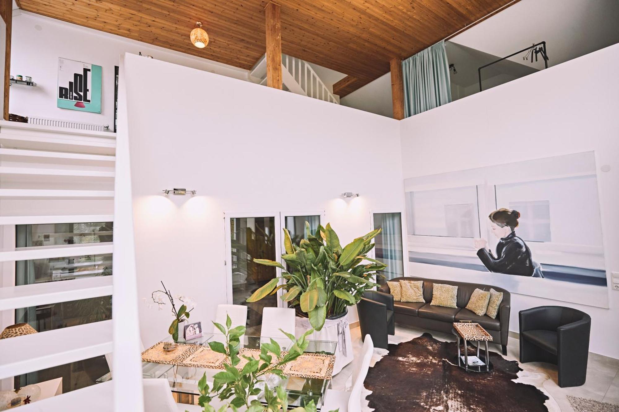 Bildstein'S "Kathmandu" Appartement Langenfeld  Buitenkant foto