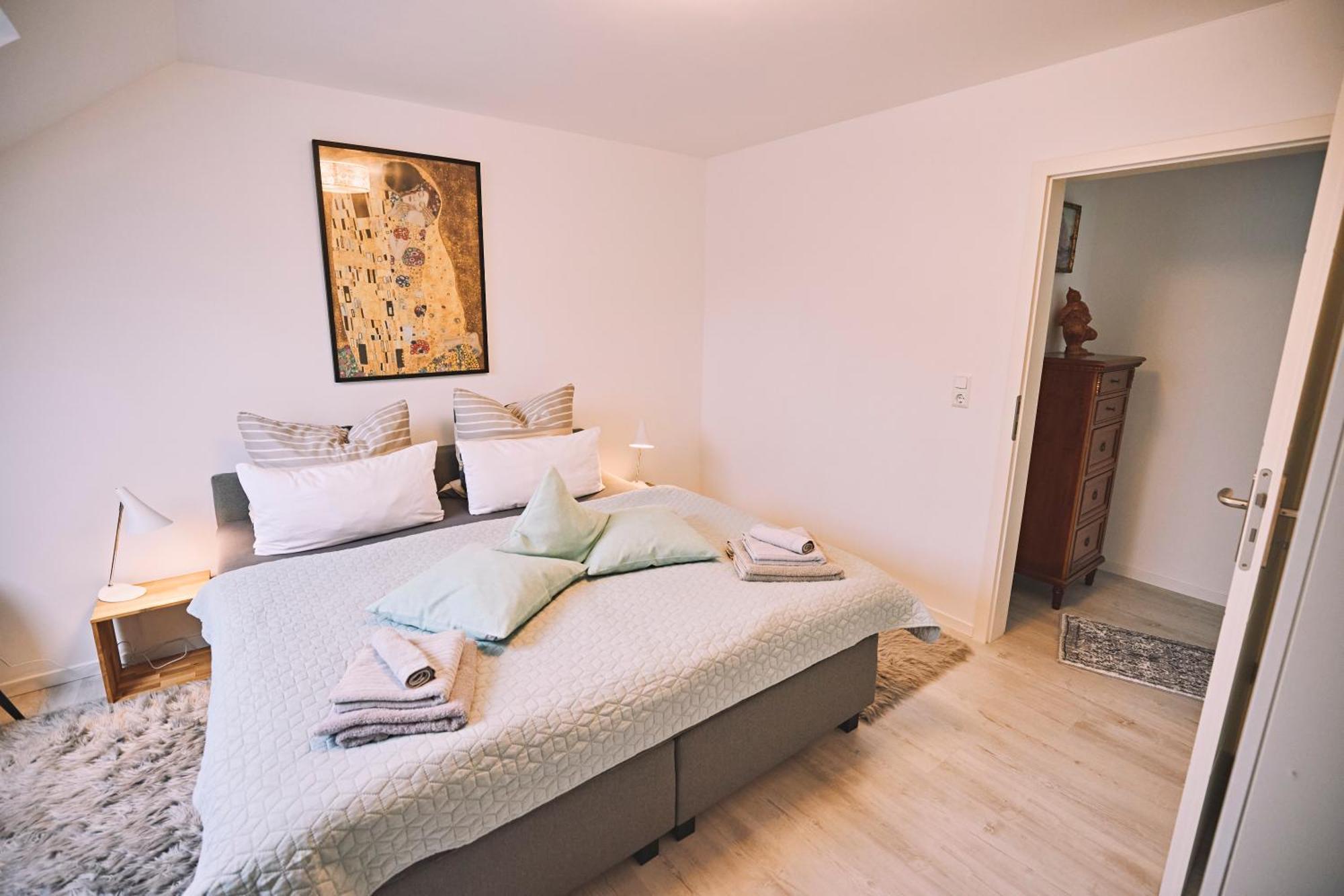 Bildstein'S "Kathmandu" Appartement Langenfeld  Buitenkant foto