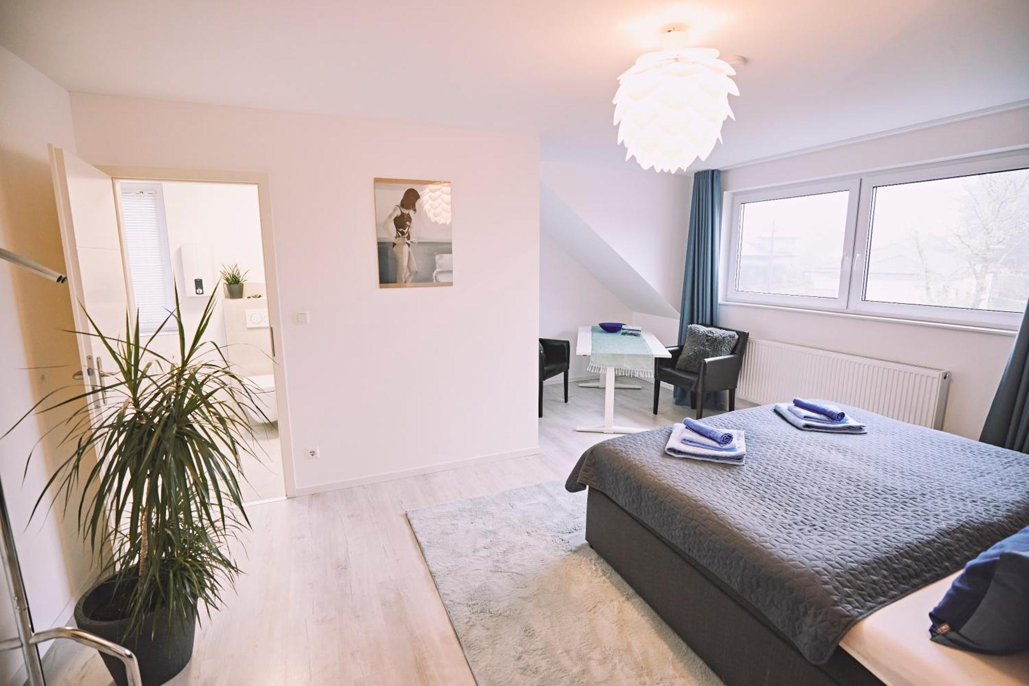 Bildstein'S "Kathmandu" Appartement Langenfeld  Buitenkant foto